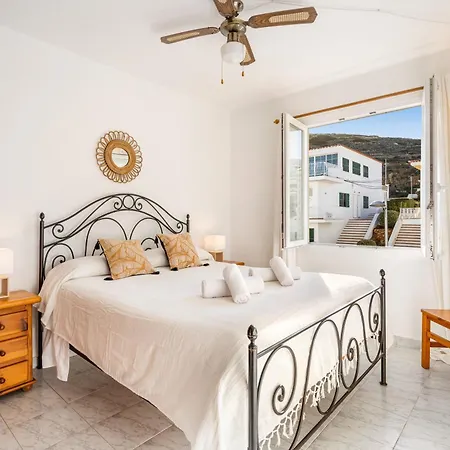 Gabriel Sans By 3villas * Fornells (Menorca)